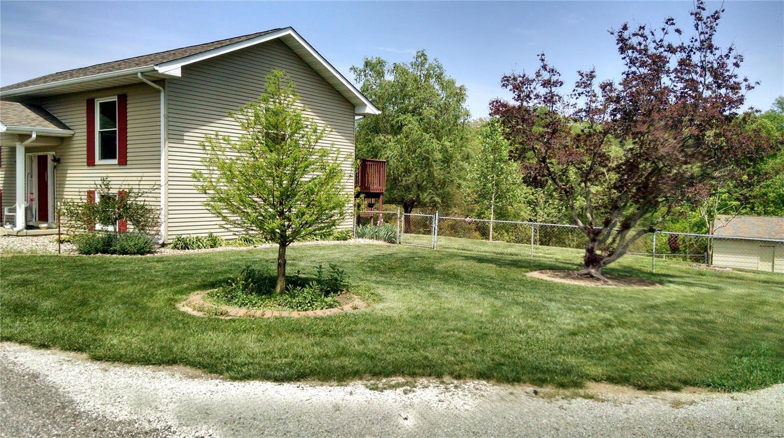8316 D Waterloo, IL 62298 - Photo 4 of 25