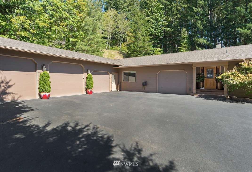 2892 Harris Street Road Kelso, WA 98626 - Photo 2 of 25