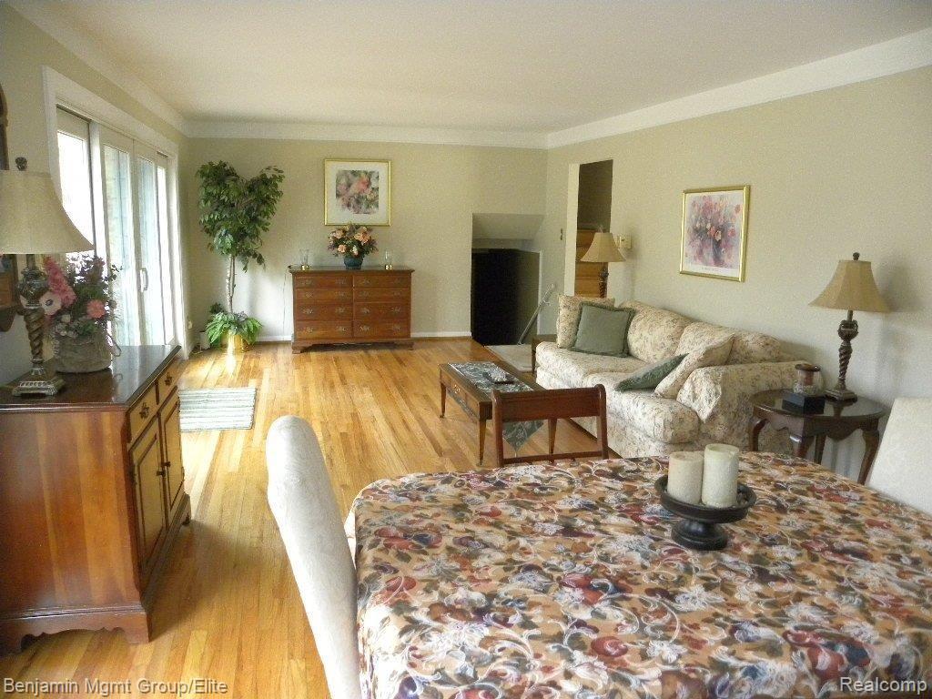1608 Mark Hopkins Road Bloomfield Hills, MI 48302 - Photo 12 of 23 Living Rm/Dining Room