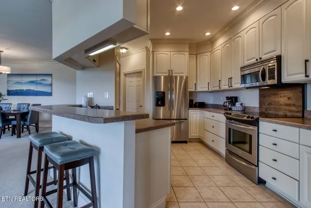 $689,000 | 446 Maggie Mack Lane, Sevierville, TN 37862