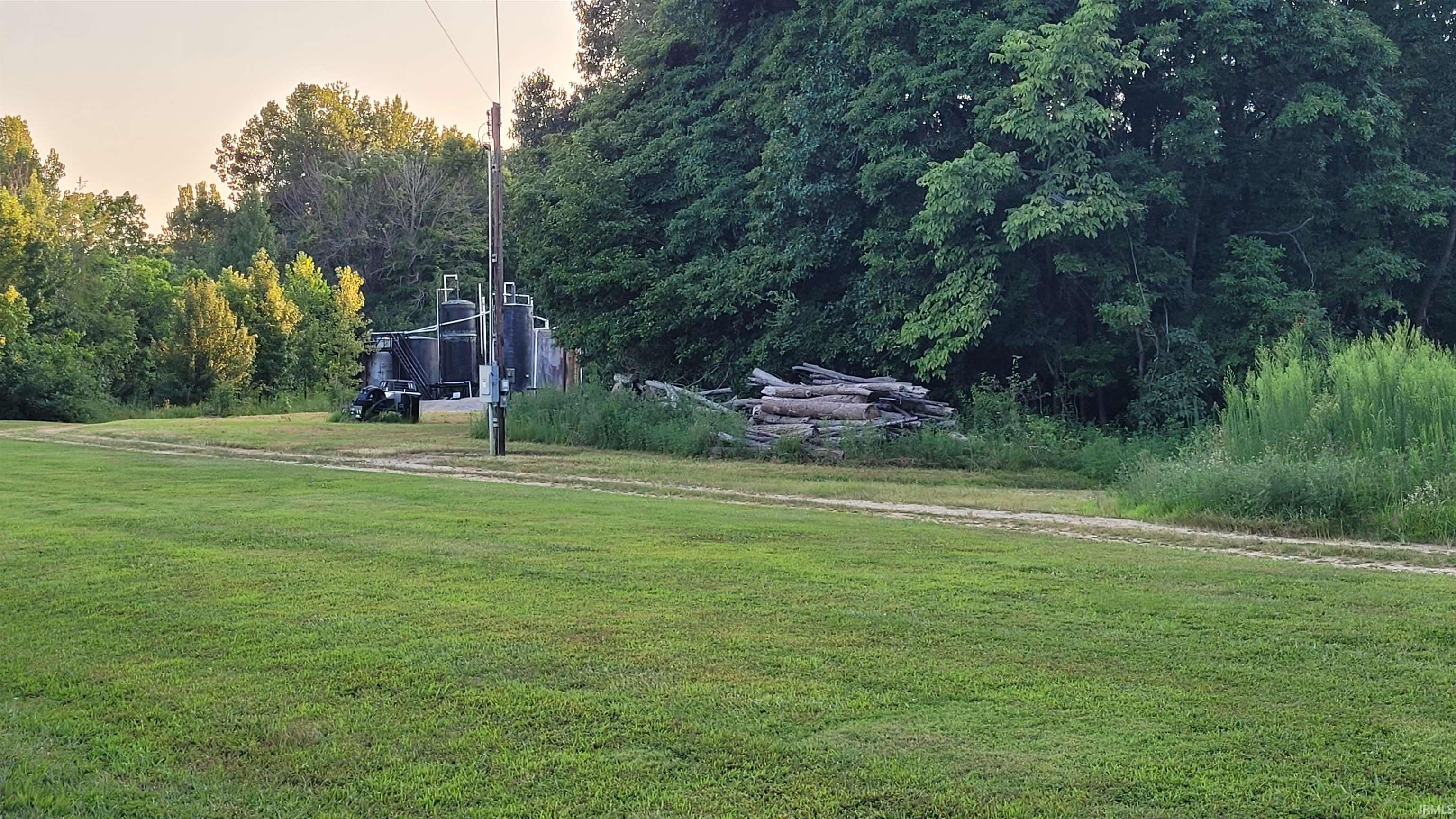 7183 Upton Road Mount Vernon, IN 47620 - Photo 4 of 12