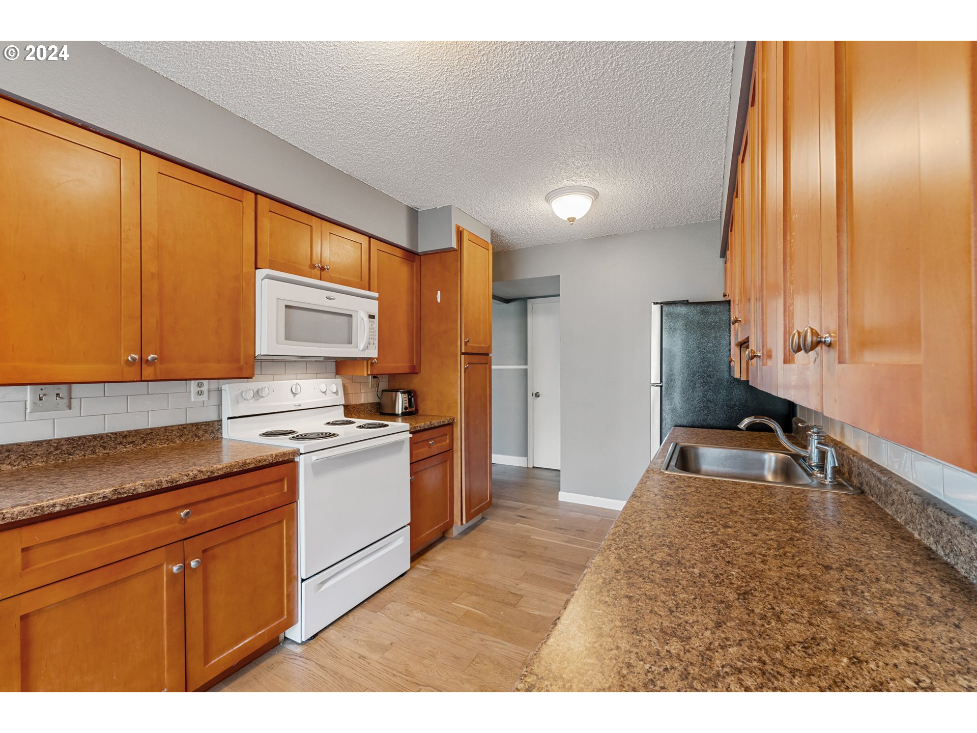 2727 Gateway Street, Unit 9 Springfield, OR 97477 - Photo 3 of 11 Gallery Image 3
