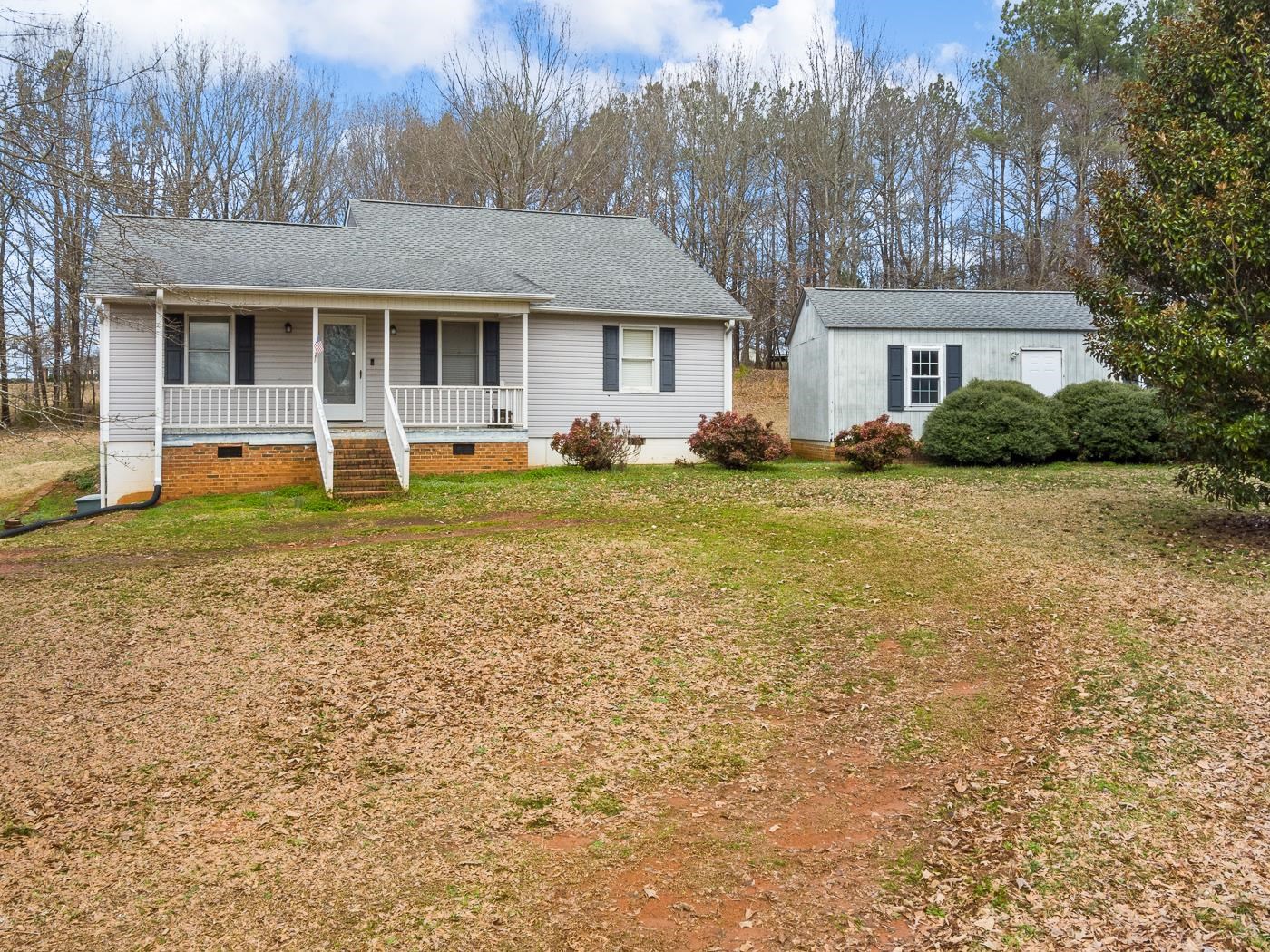 1038 State Rd S-42-90 Pauline, SC 29374 - Photo 1 of 26