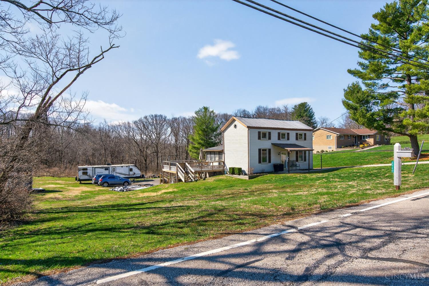 6823 Thompson Road Cincinnati, OH 45247 - Photo 4 of 53