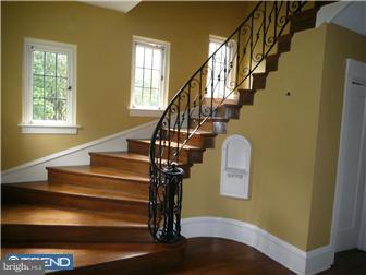 1510 Hill Road Reading, PA 19602 - Photo 2 of 12 Foyer