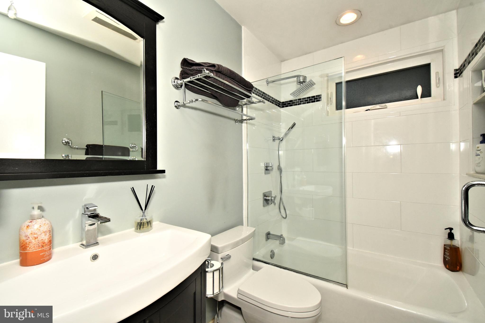 5 Royal Oak Road Lawrence Township, NJ 08648 - Photo 31 of 53