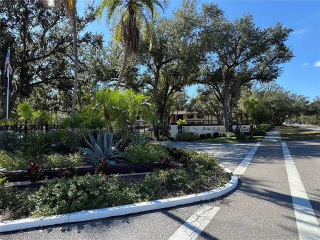 $109,900 | 19505 Quesada Avenue, Unit EE201, Port Charlotte, FL 33948