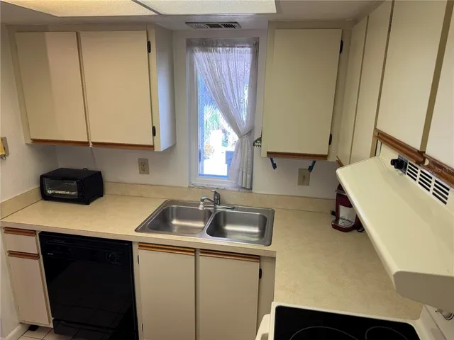 $109,900 | 19505 Quesada Avenue, Unit EE201, Port Charlotte, FL 33948