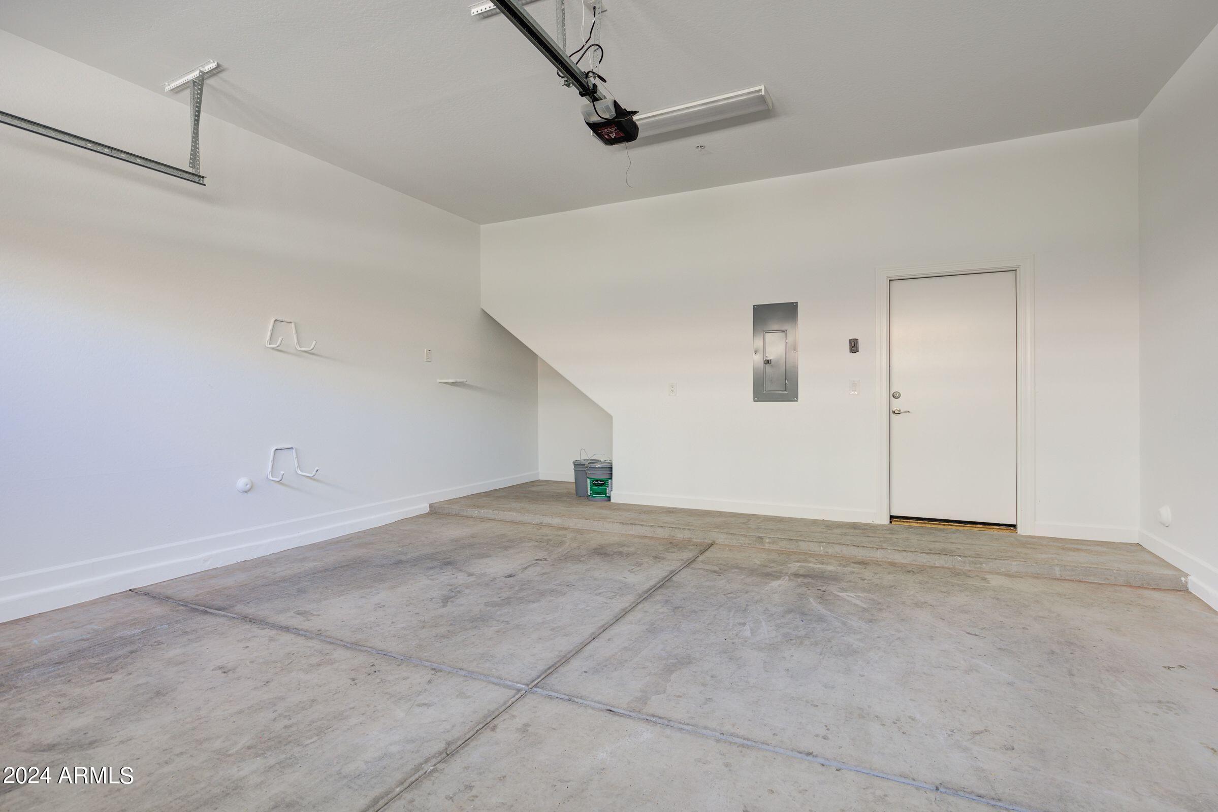 4777 South Fulton Ranch Boulevard, Unit 2066 Chandler, AZ 85248 - Photo 30 of 46 a view of an empty room