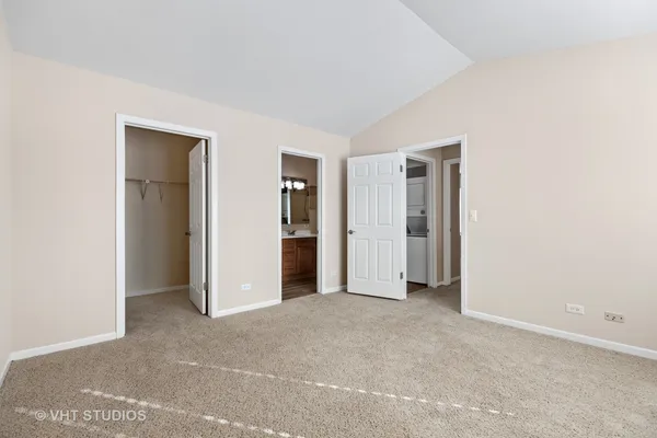 $1,699 | 1601 Westminster Drive, Unit 209, Naperville, IL 60563
