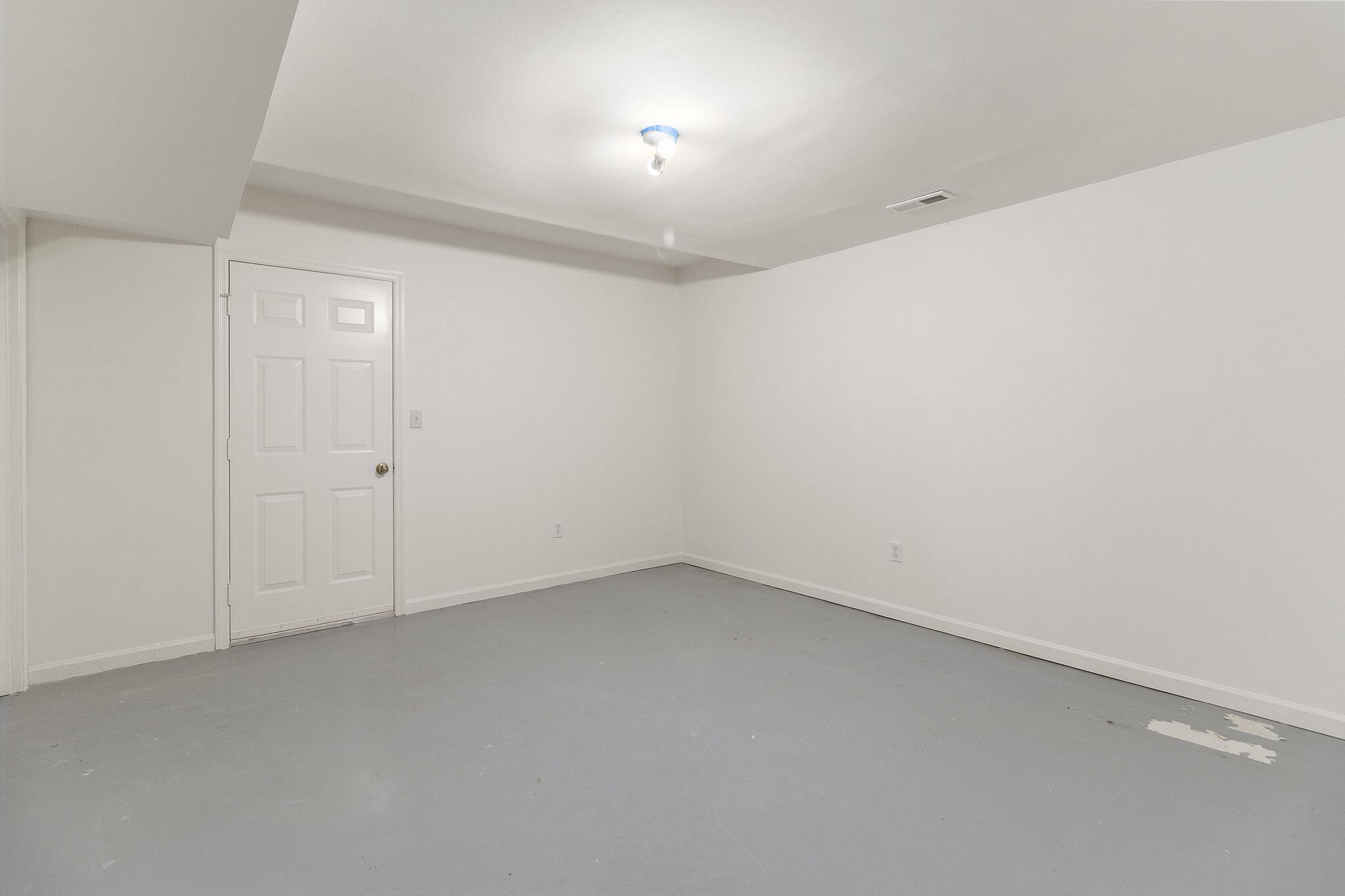 1808 Hidden Harbor Road Hixson, TN 37343 - Photo 50 of 73 basement office/multifunctional room