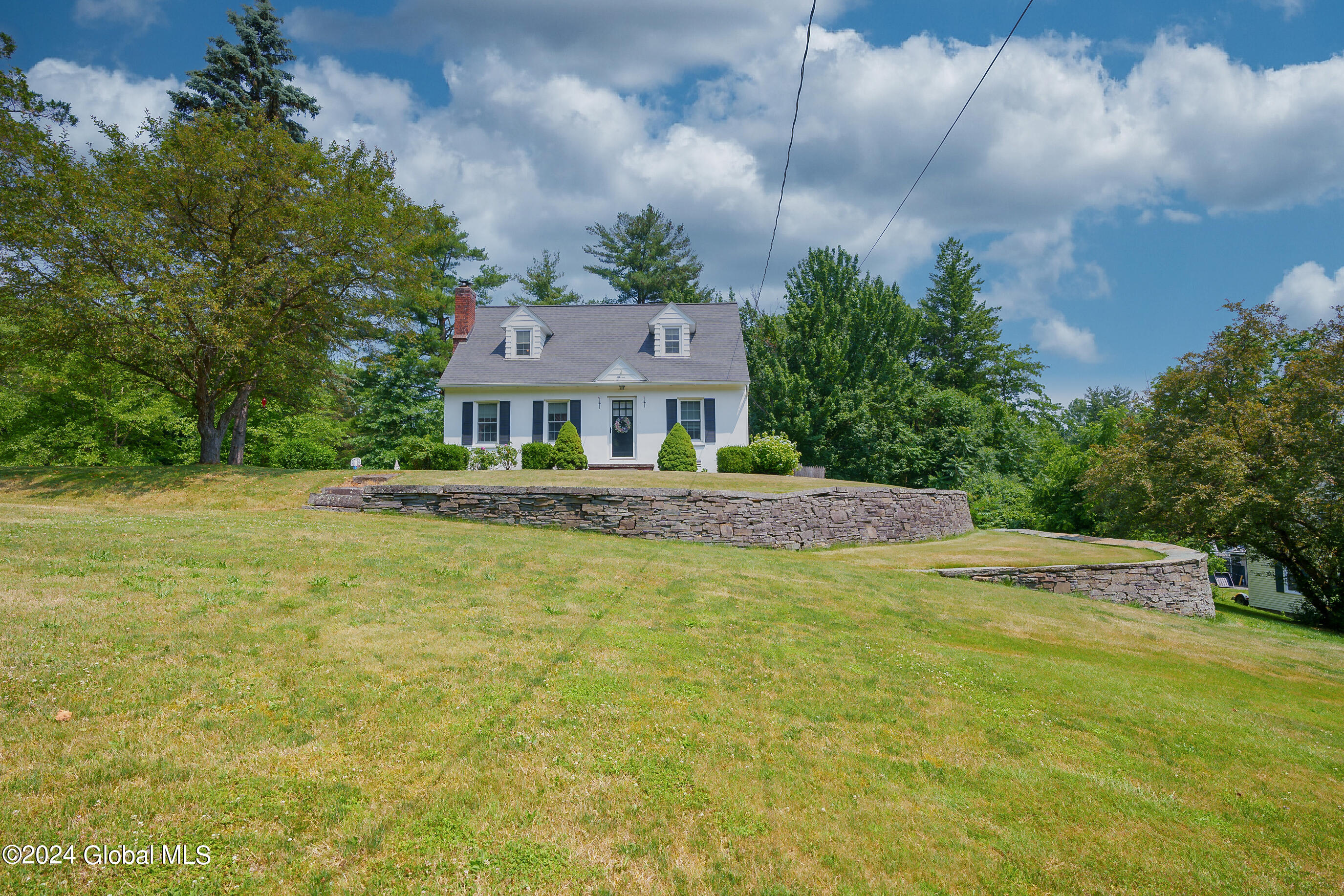11 Beaver Dam Road Bethlehem, NY 12158 - Photo 3 of 70 001-11-Beaver-Dam-Rd