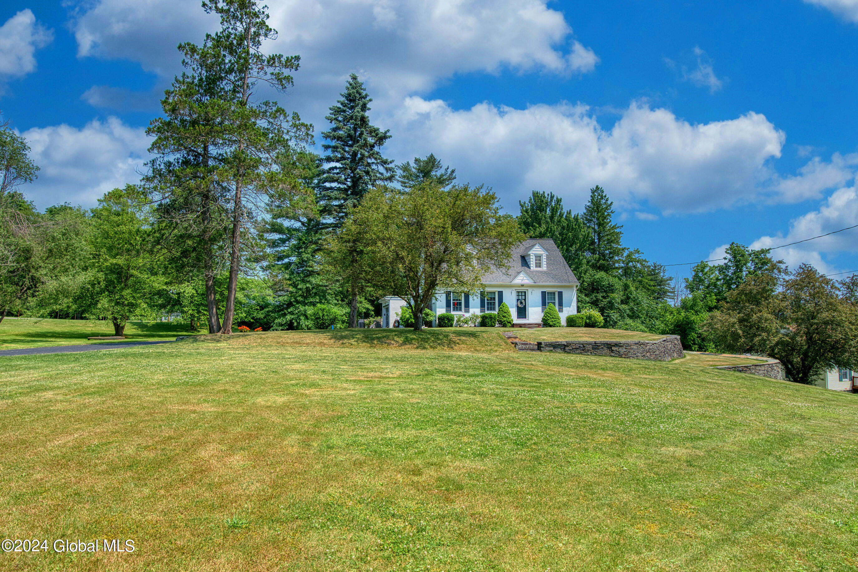11 Beaver Dam Road Bethlehem, NY 12158 - Photo 6 of 70 008-11-Beaver-Dam-Rd