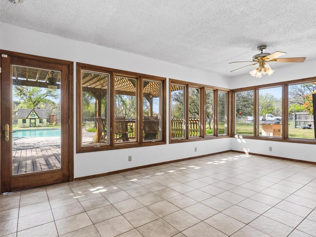 408 Canyon Trail Road Weatherford, TX 76087 - Photo 17 of 38