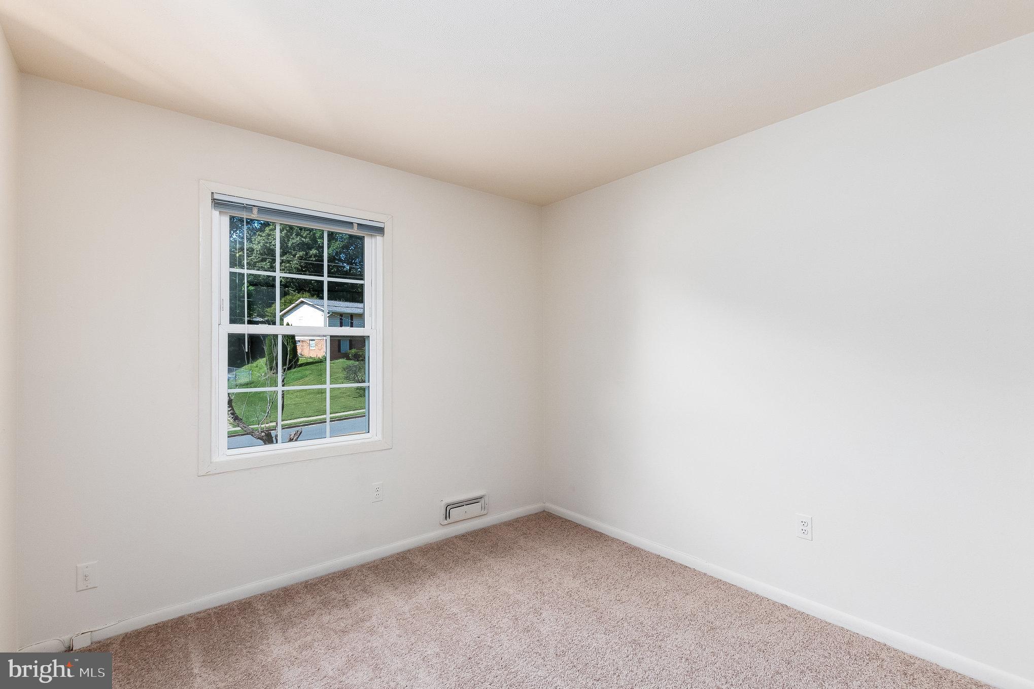 6307 Greeley Boulevard Springfield, VA 22152 - Photo 18 of 31