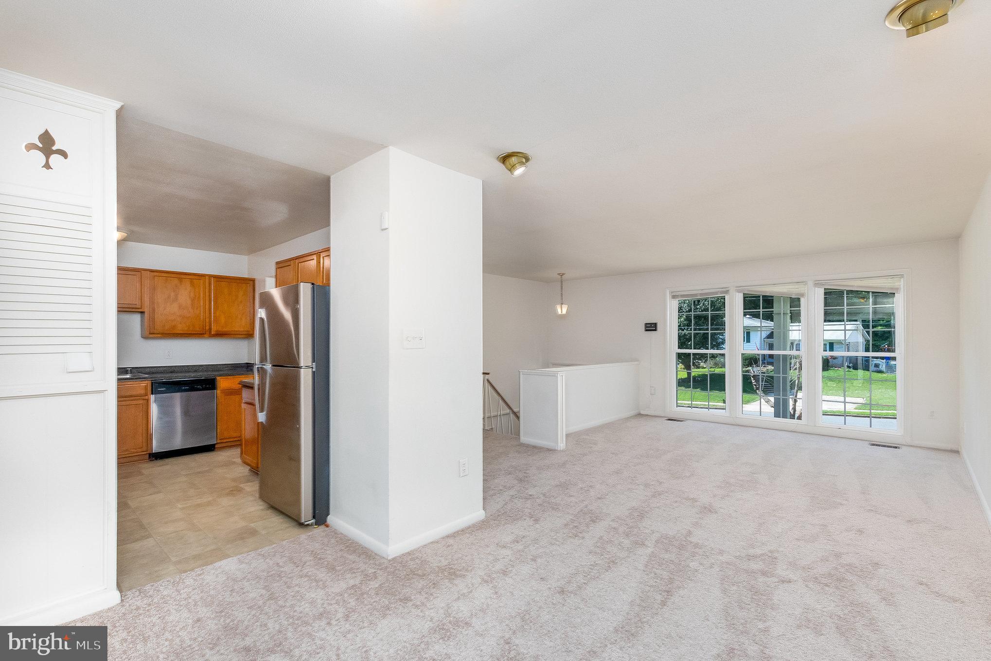 6307 Greeley Boulevard Springfield, VA 22152 - Photo 7 of 31