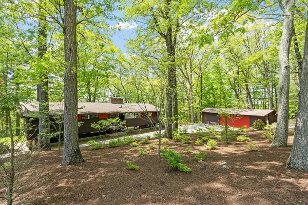 $1,575,000 | 518 Annursnac Hill Road, Concord, MA 01742