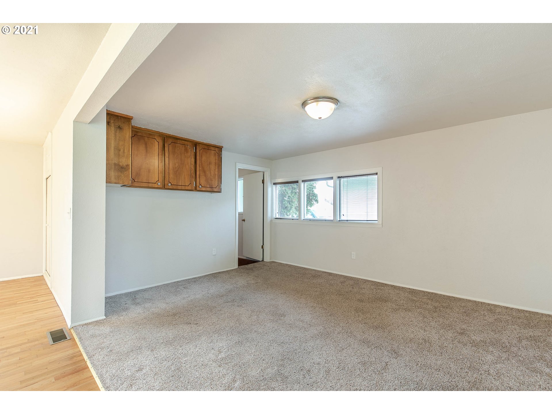 1242 Olympic Street Springfield, OR 97477 - Photo 17 of 32