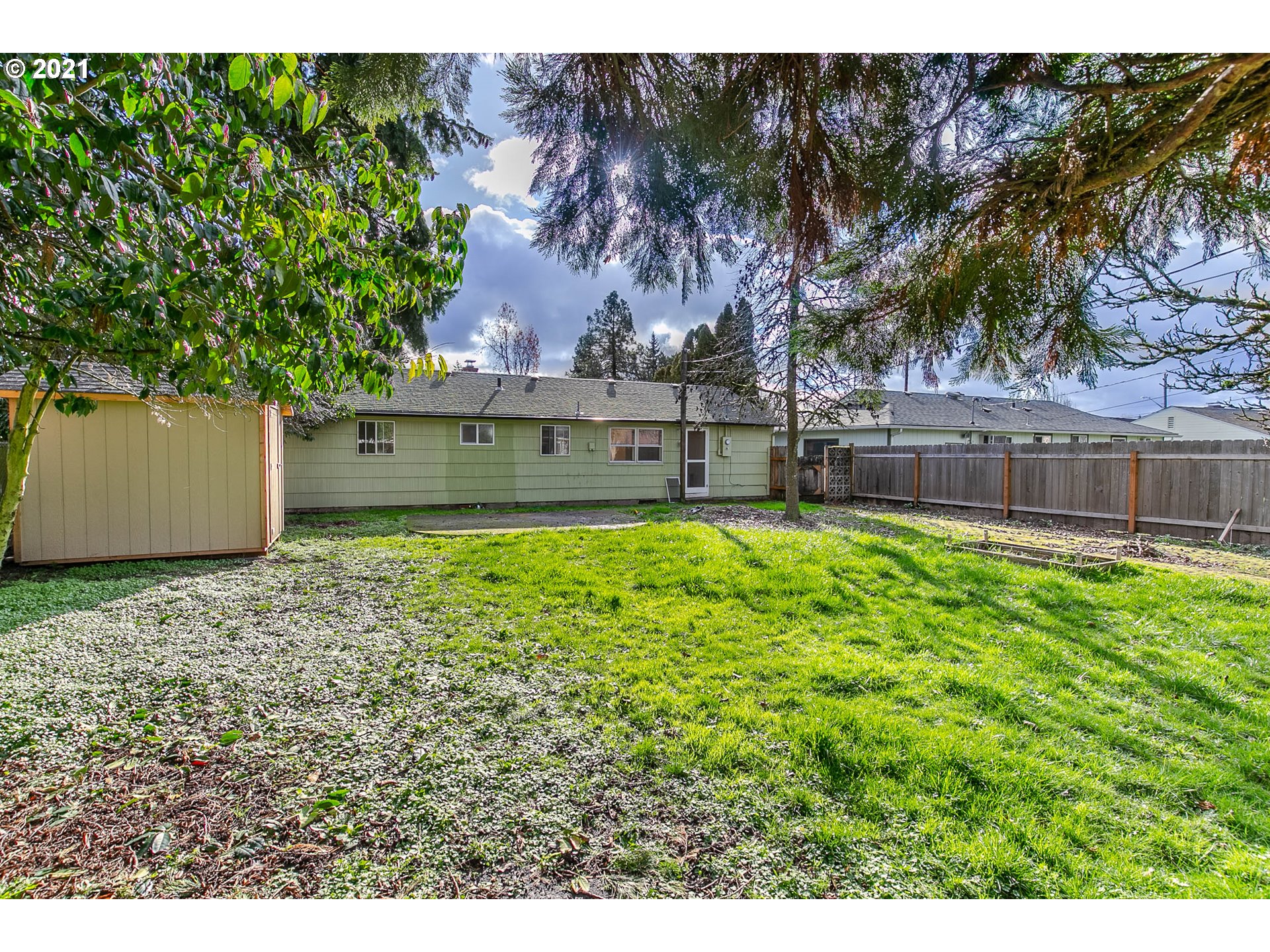 1242 Olympic Street Springfield, OR 97477 - Photo 30 of 32