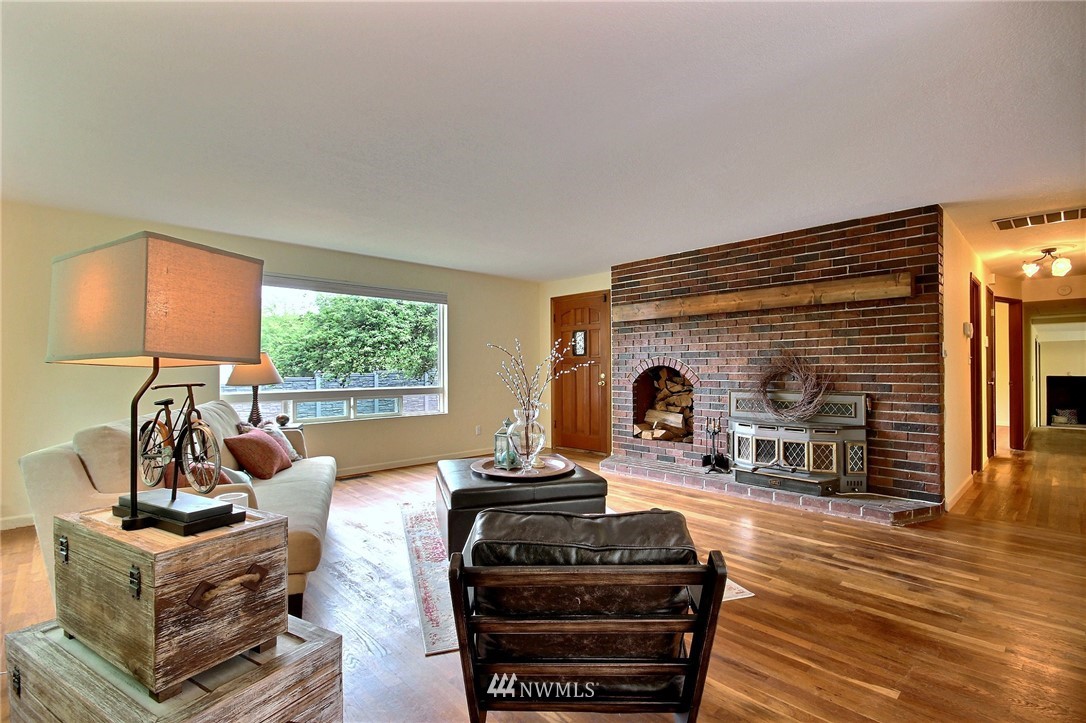 2802 228th Street Southeast Bothell, WA 98021 - Photo 4 of 23