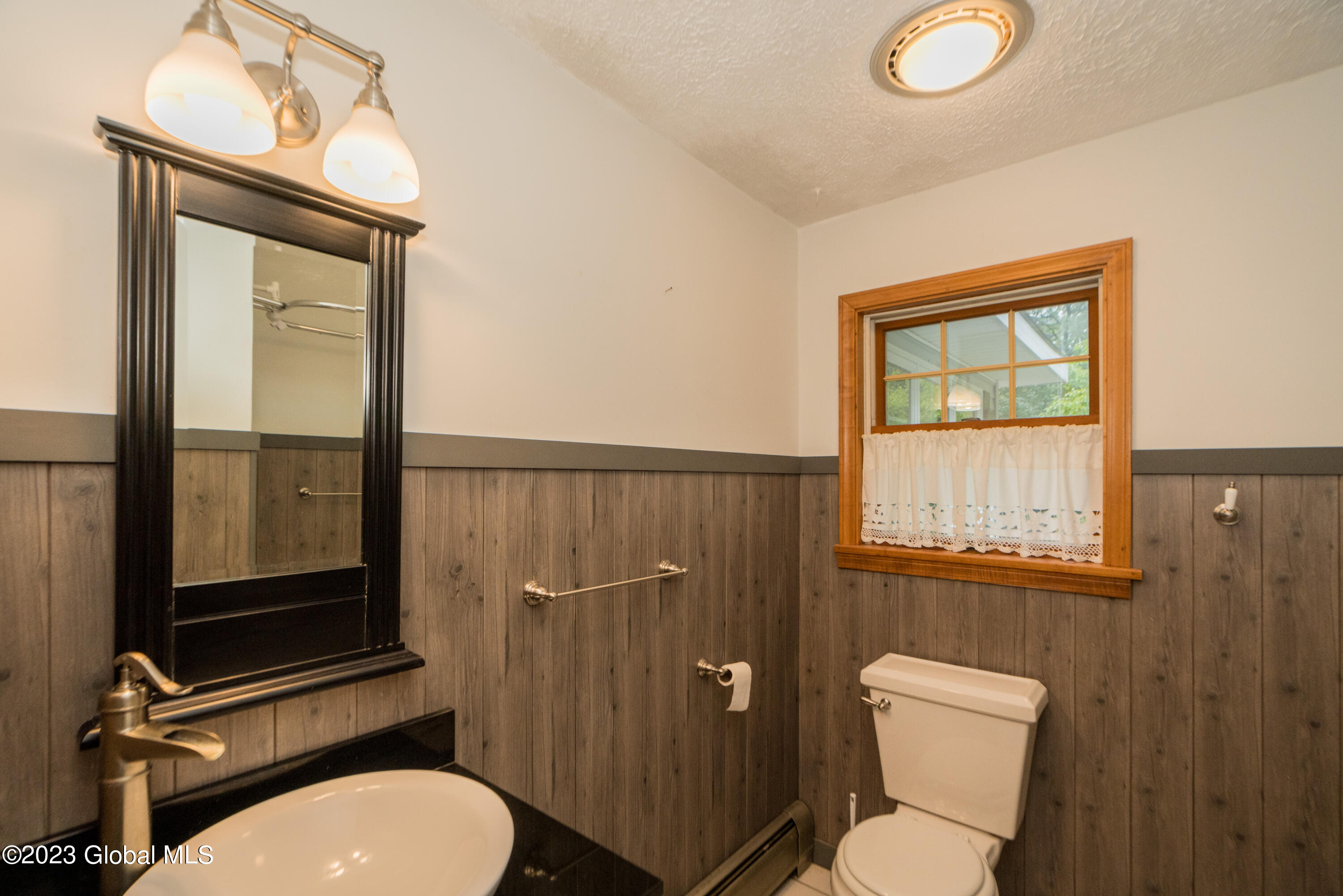 237 Louden Road Wilton, NY 12866 - Photo 29 of 48 DSC01236