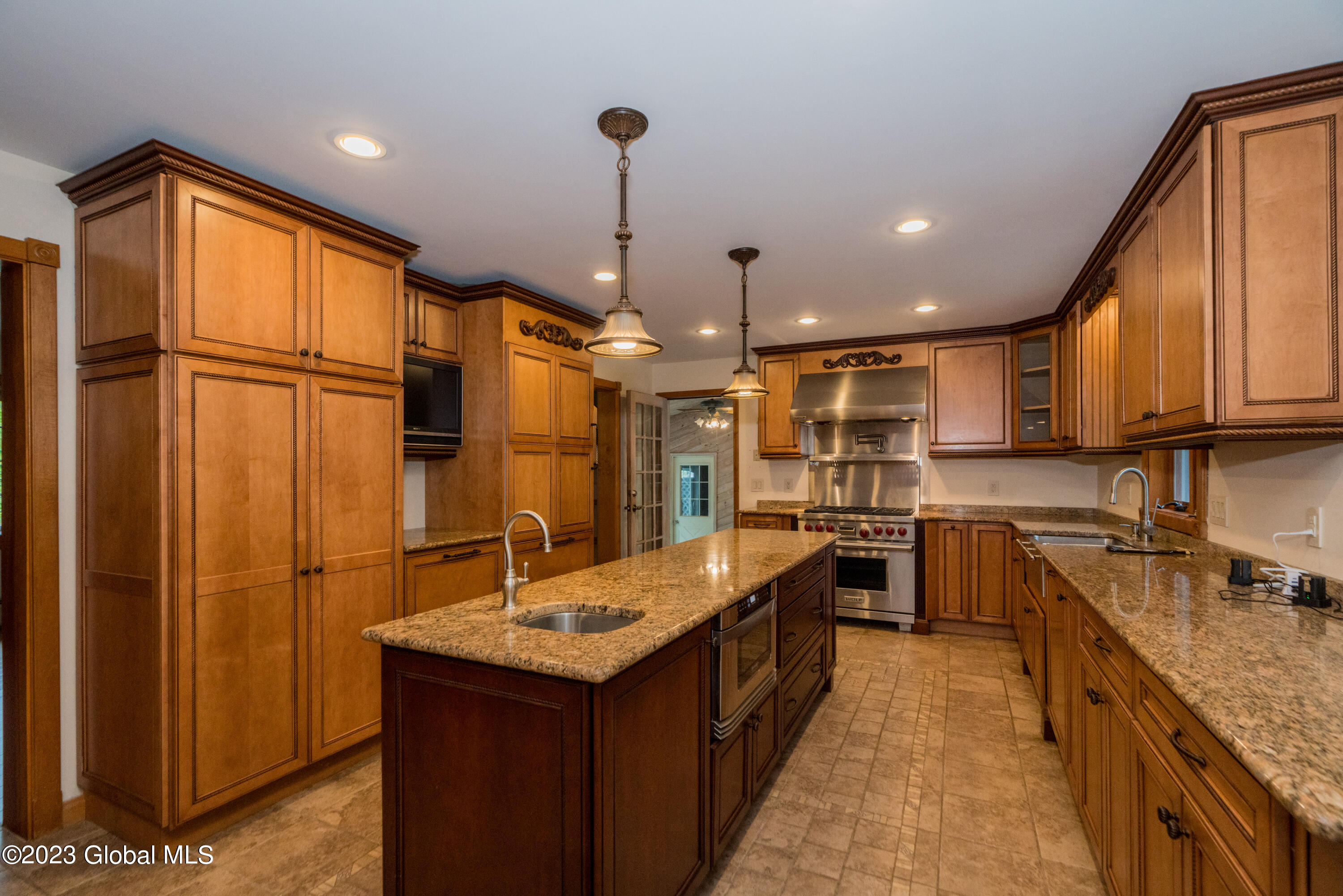 237 Louden Road Wilton, NY 12866 - Photo 7 of 48 DSC01250