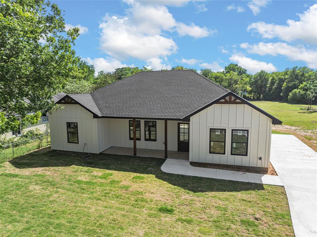 3320 North 27th Street Waco, TX 76708 - Photo 1 of 38 a house with trees in the background