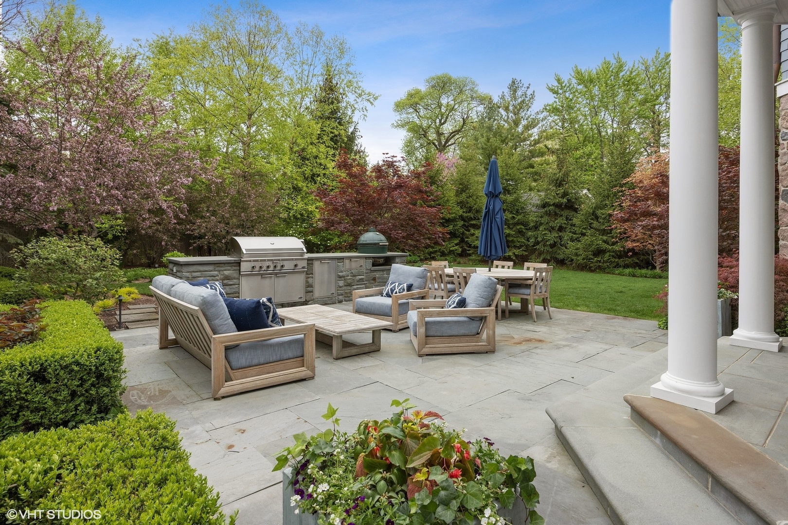 339 Linden Street Winnetka, IL 60093 - Photo 56 of 69 a view of backyard with seating area and green space