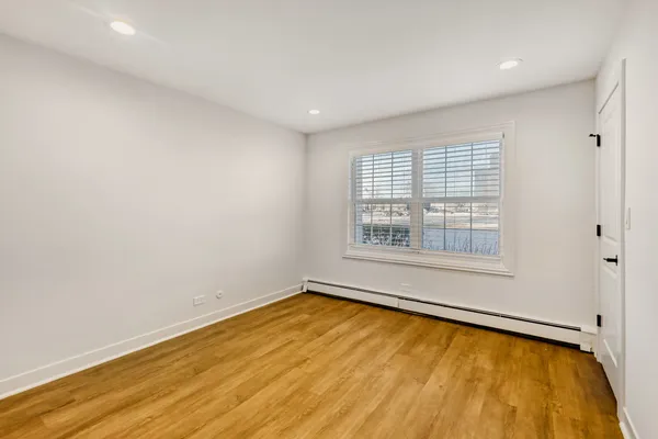 $2,500 | 785 Pershing Avenue, Unit 1B, Glen Ellyn, IL 60137