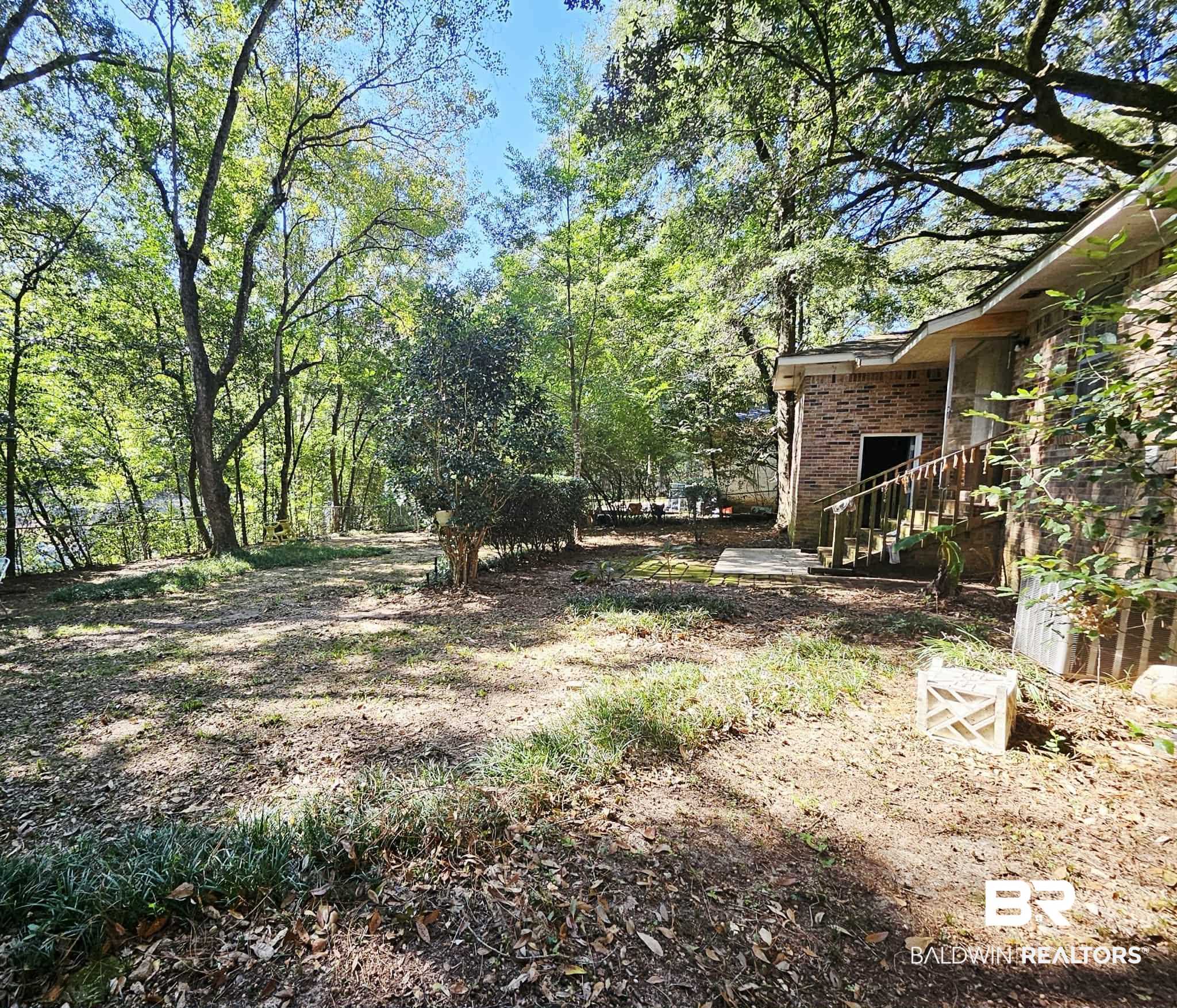 324 Vanderbilt Drive Mobile, AL 36608 - Photo 16 of 17 View of yard