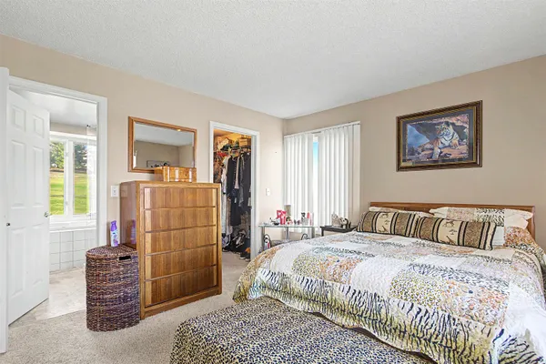 $450,000 | 19 Walnut Hill Drive, Galena, IL 61036