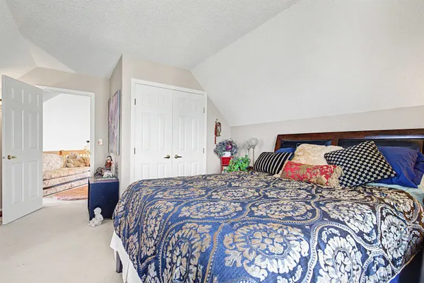 $450,000 | 19 Walnut Hill Drive, Galena, IL 61036