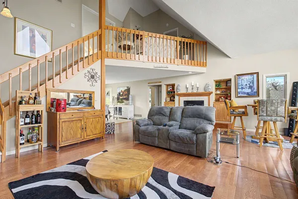 $450,000 | 19 Walnut Hill Drive, Galena, IL 61036