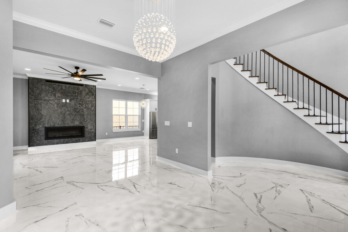 263 Calusa Boulevard Destin, FL 32541 - Photo 11 of 12 a view of an entryway