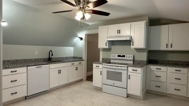 $2,000 | 30 High Street, Unit 2, Goffstown, NH 03045