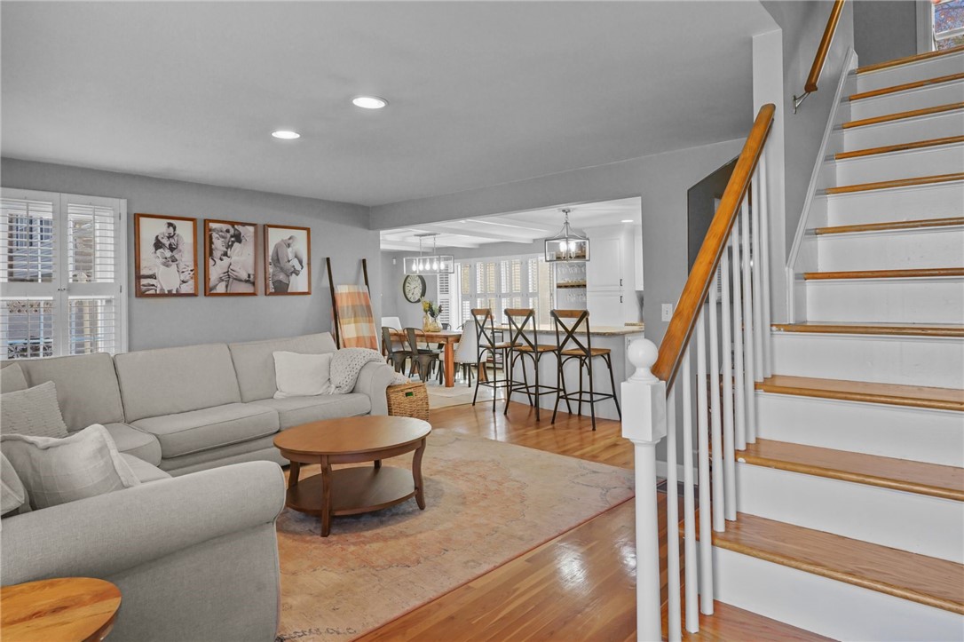 38 Angela Avenue Cranston, RI 02921 - Photo 13 of 49