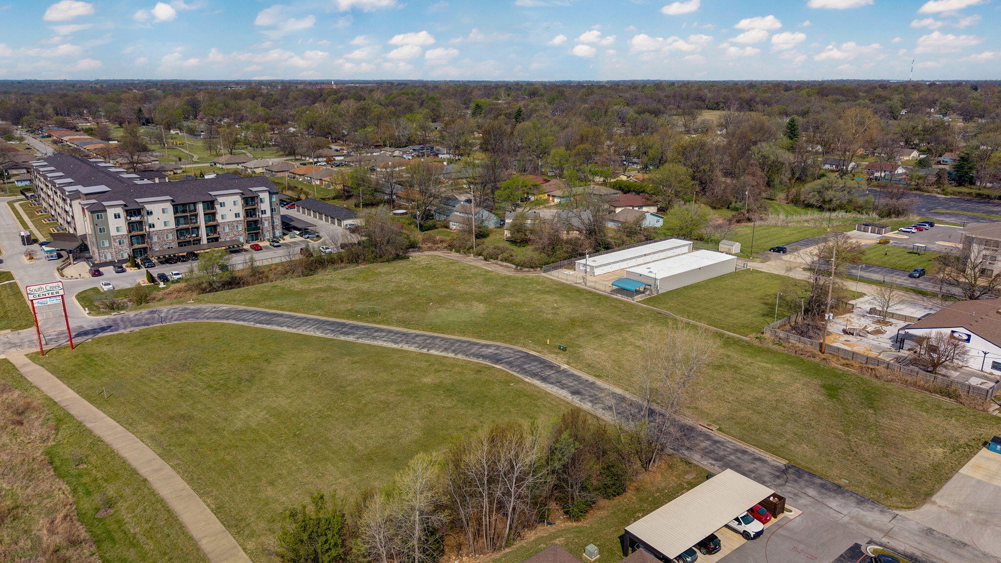 525 West Sunset Street Springfield, MO 65807 - Photo 8 of 10 525 W Sunset-8