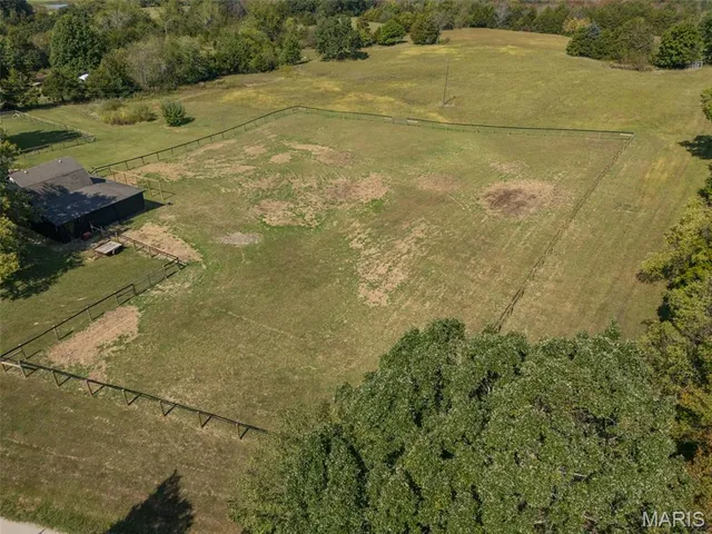 $580,000 | 13423 Roth Road, Bonne Terre, MO 63628