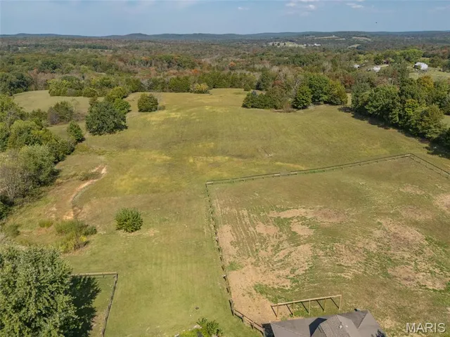 $580,000 | 13423 Roth Road, Bonne Terre, MO 63628