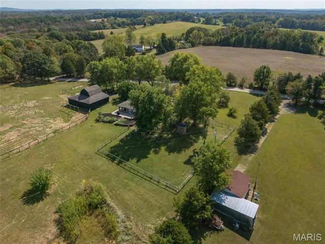 $580,000 | 13423 Roth Road, Bonne Terre, MO 63628