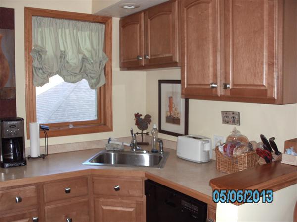 18 Ivernia Road Worcester, MA 01606 - Photo 8 of 18 Gallery Image 8