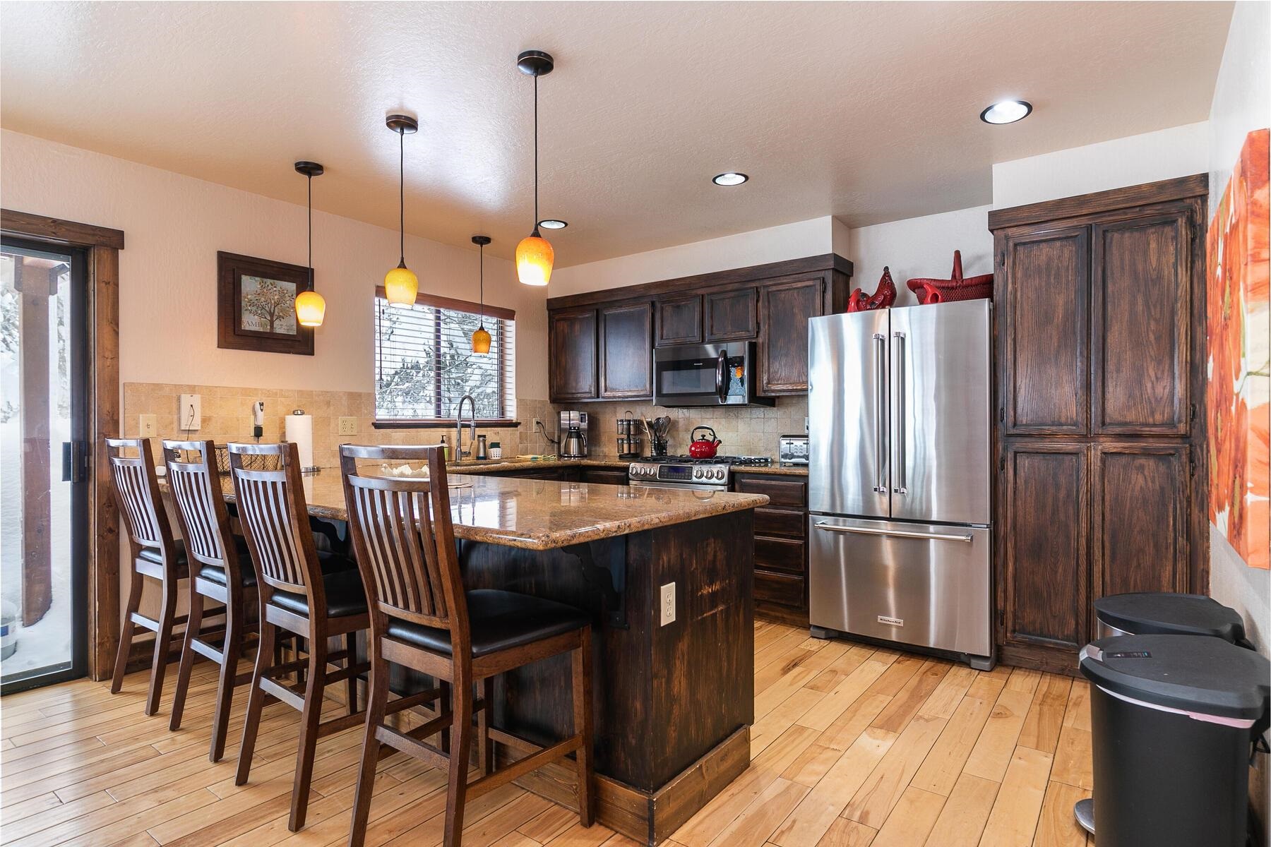 11540 Chalet Road Truckee, CA 96161 - Photo 7 of 21 Gallery Image 7