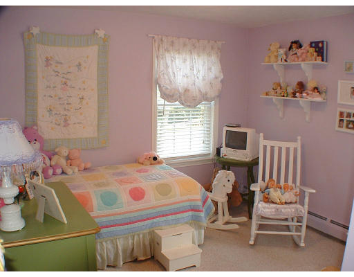 15 Hines Road Cumberland, RI 02864 - Photo 2 of 9