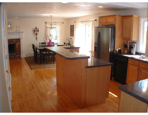 15 Hines Road Cumberland, RI 02864 - Photo 5 of 9