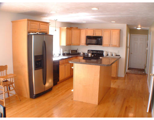 15 Hines Road Cumberland, RI 02864 - Photo 6 of 9