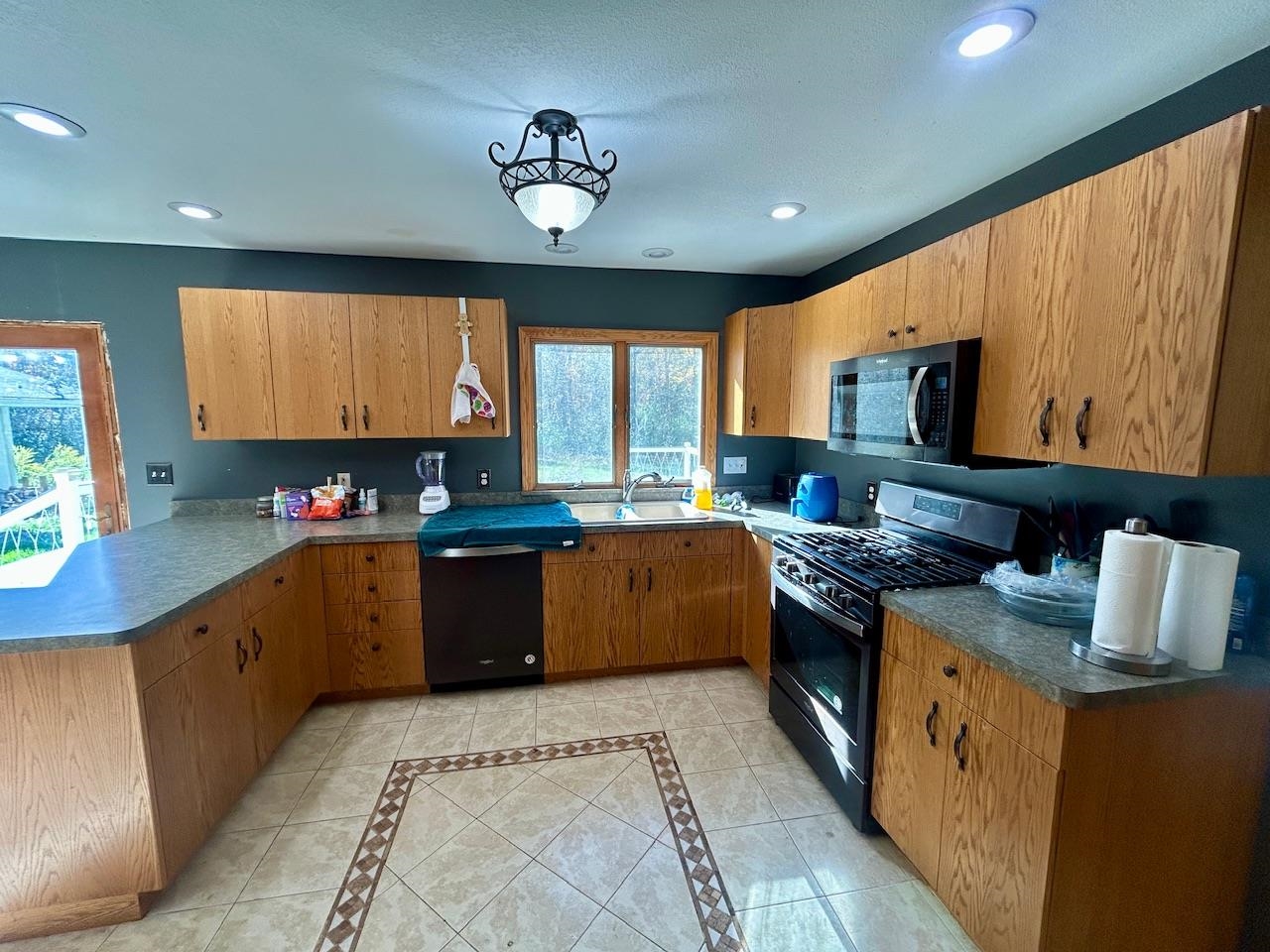 2655 West Weinert Road Coleman, MI 48618 - Photo 4 of 38 Gallery Image 4