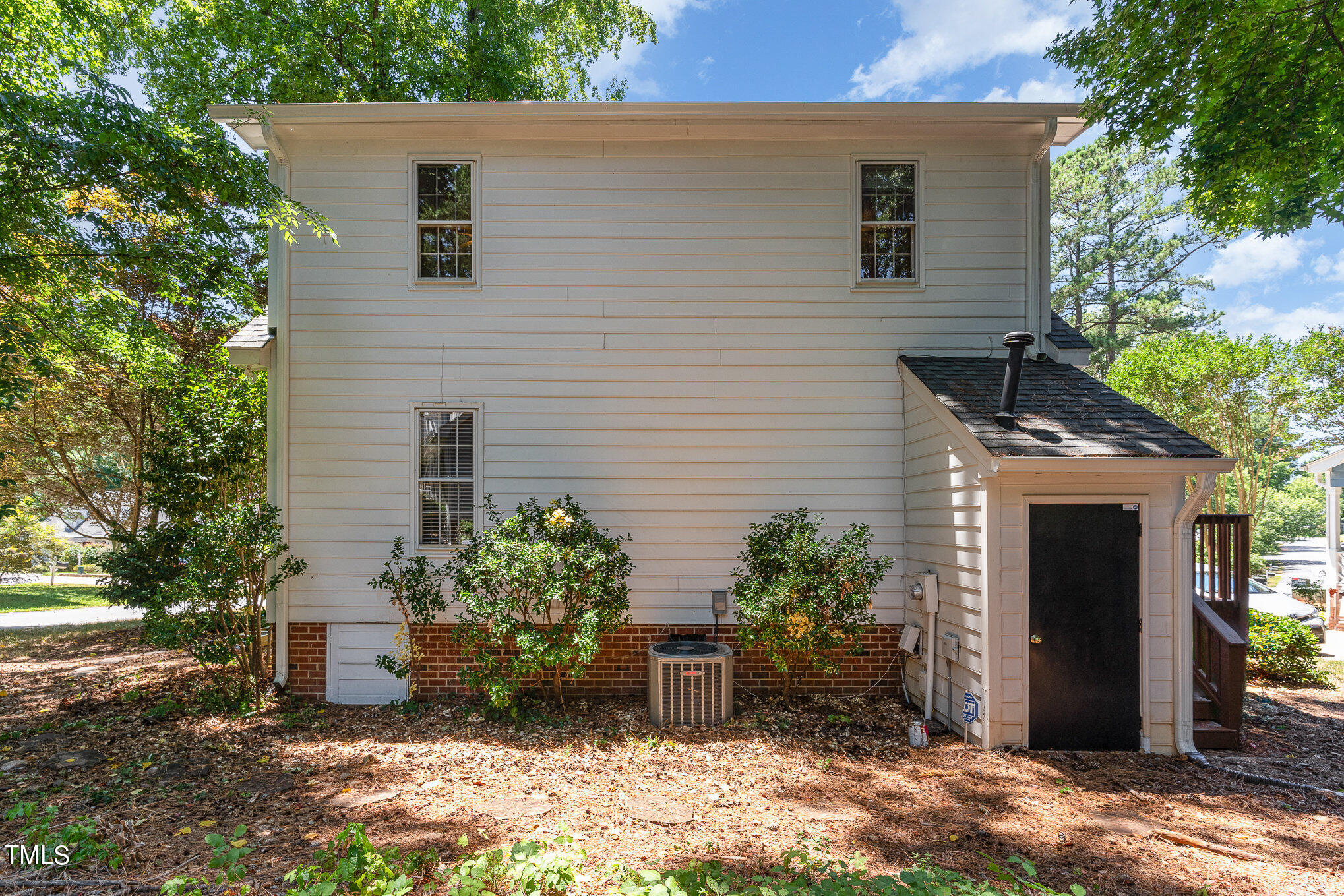 4600 Lancashire Drive Raleigh, NC 27613 - Photo 25 of 25 025_dsc00118-edit