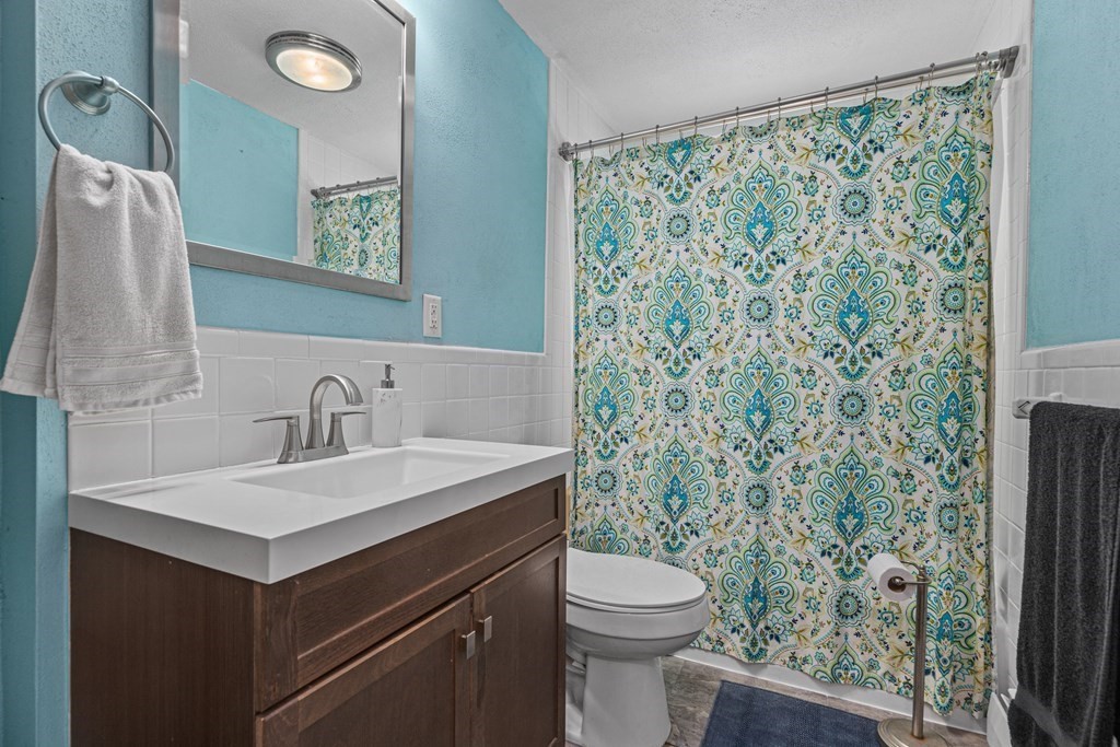 10 Sumner Street Hull, MA 02045 - Photo 11 of 23 Gallery Image 11