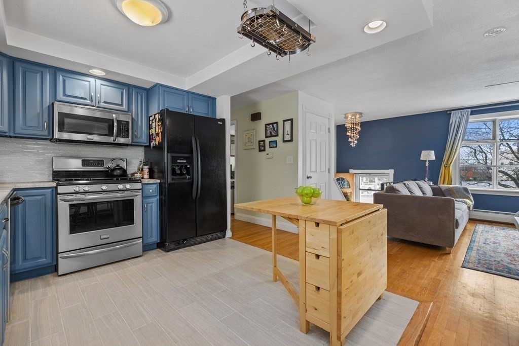 10 Sumner Street Hull, MA 02045 - Photo 9 of 23 Gallery Image 9