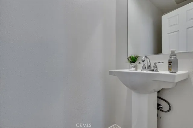 $799,000 | 273 South Vermont Avenue, Glendora, CA 91741